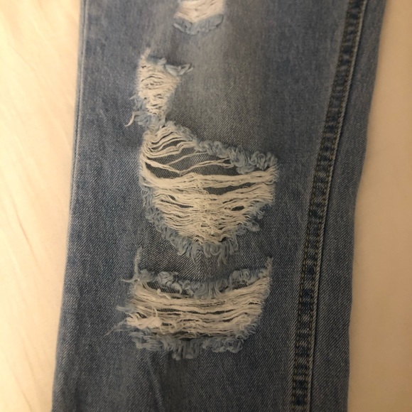 Distressed Light Wash Jeans - Picture 2 of 4